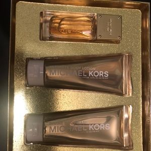 Michael Kors Gift Set
